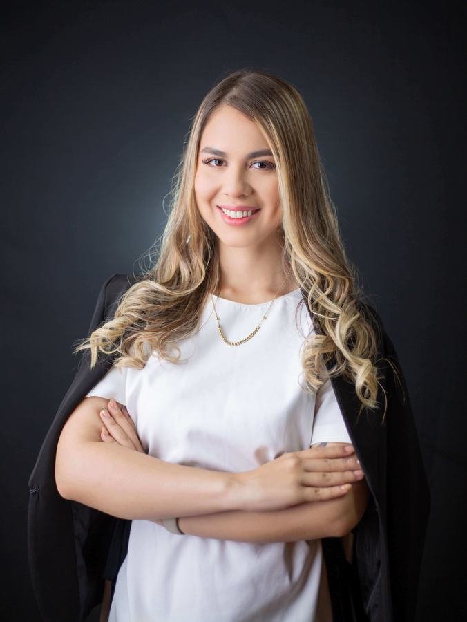 Daymaris Castillo, artista certificada PhiBrows® de microblading en Barranquilla